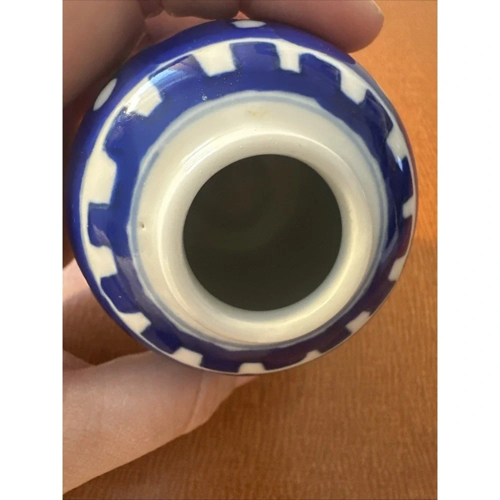 Vtg‎ Chinese Blue and White Prunus Blossom Ginger Jar Two Ring Mark 3